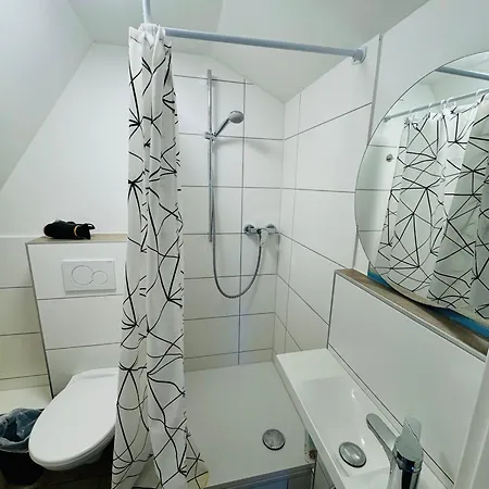 Grosszuegiges Apartment Am Rhein In Koblenz-Neuendorf Lejlighed