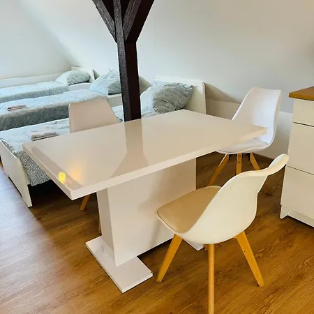 Flussnaehe Dreierwohnung Apartament