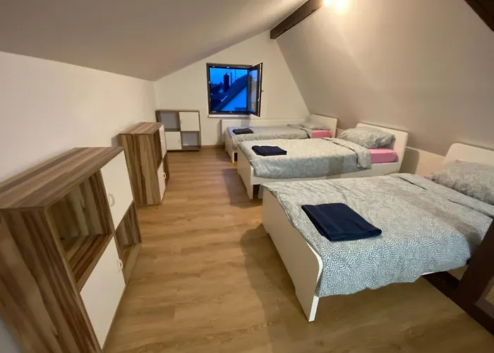 Flussnaehe Dreierwohnung Апартаменты